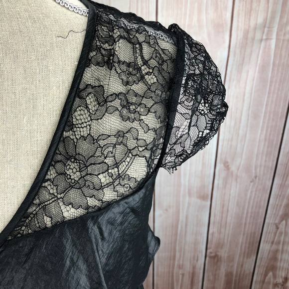 💕SALE💕BCBGMaXazria Black Ruffle dress - Picture 3 of 7